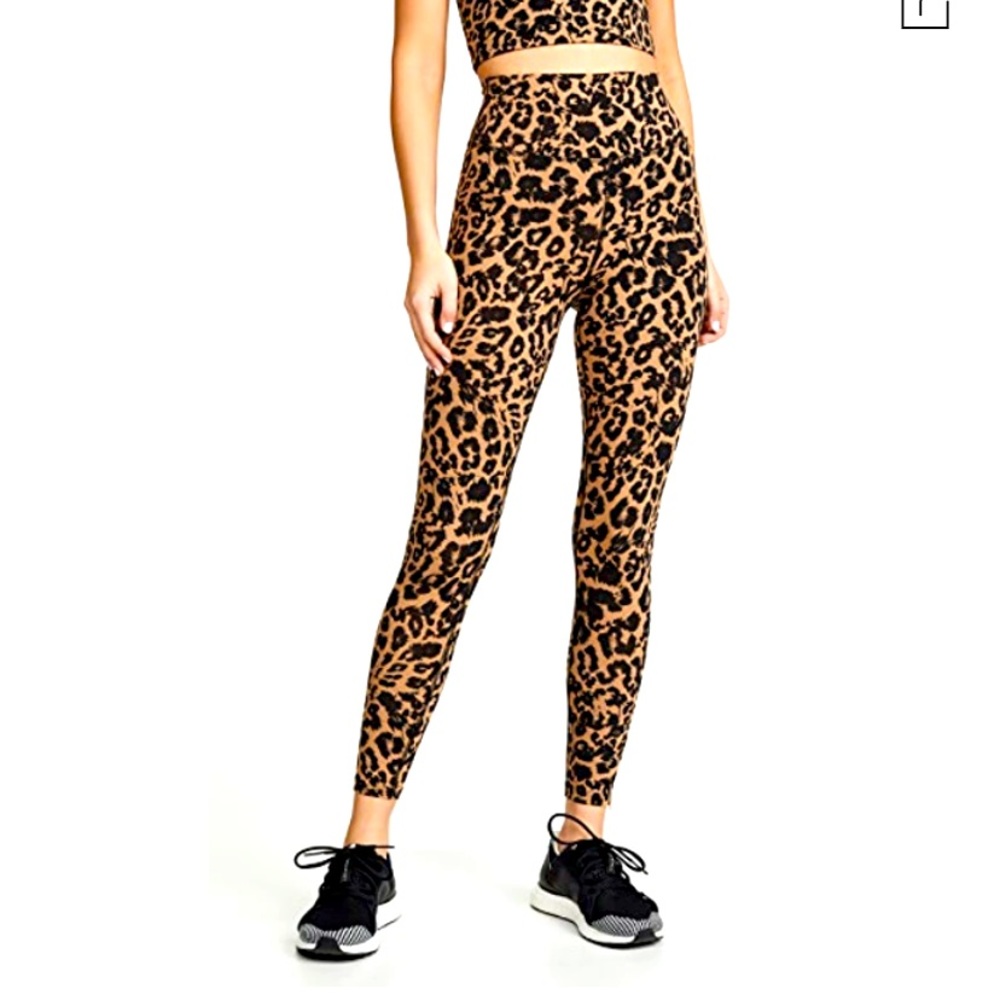 LNA Made In California Leopard Print 84% Cotton Zipper Woman’s Leggings Size M